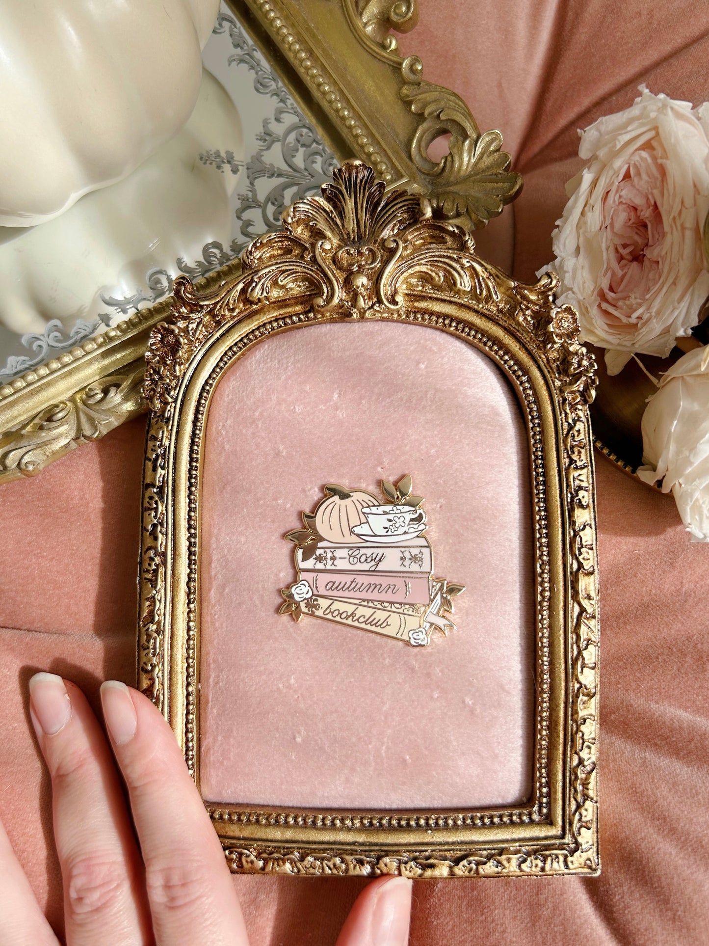 Autumn bookclub pins