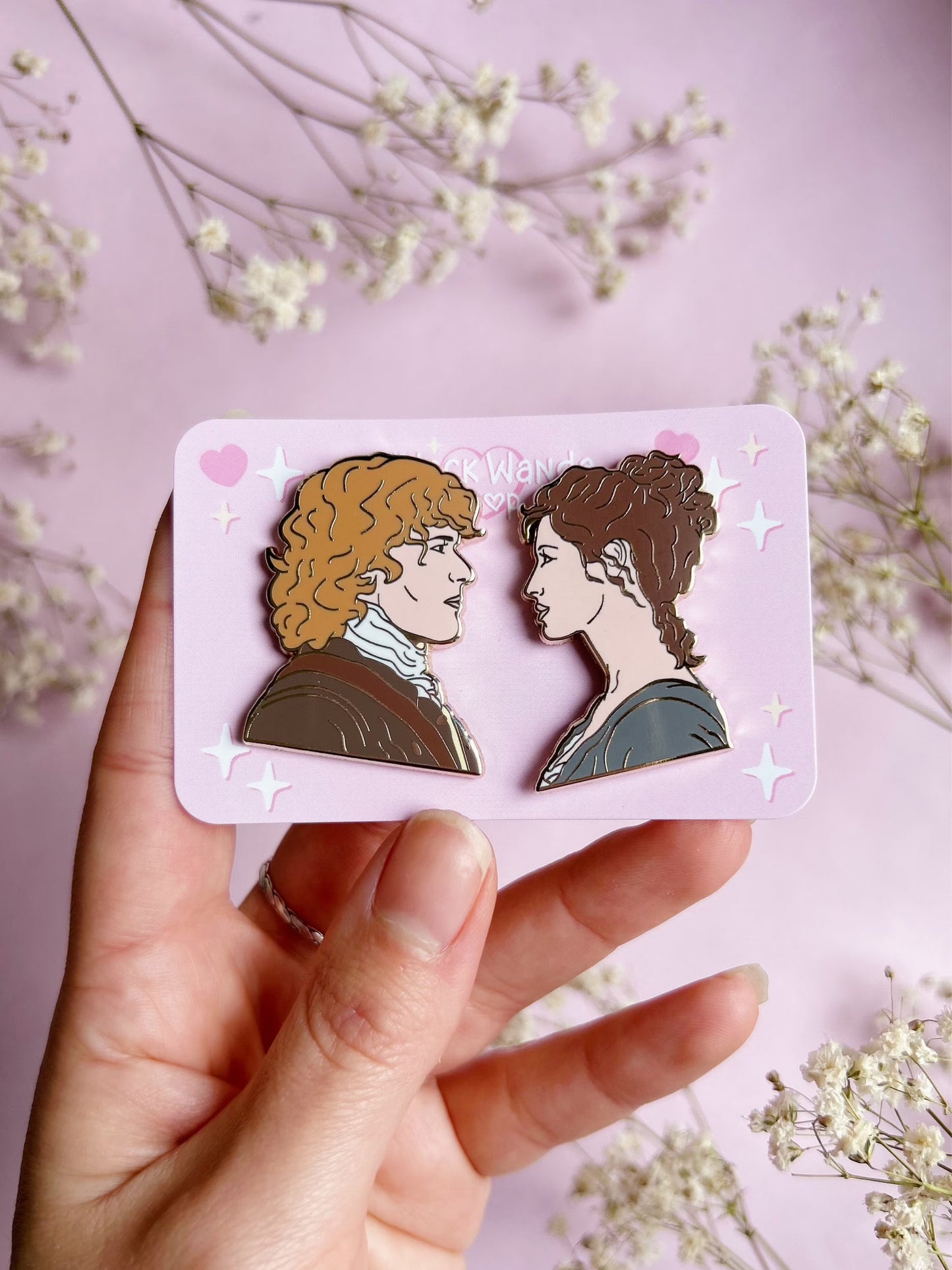 Claire and Jamie pins set