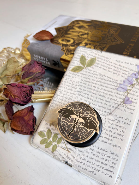 Fourth Wing Black magnetic holder grip