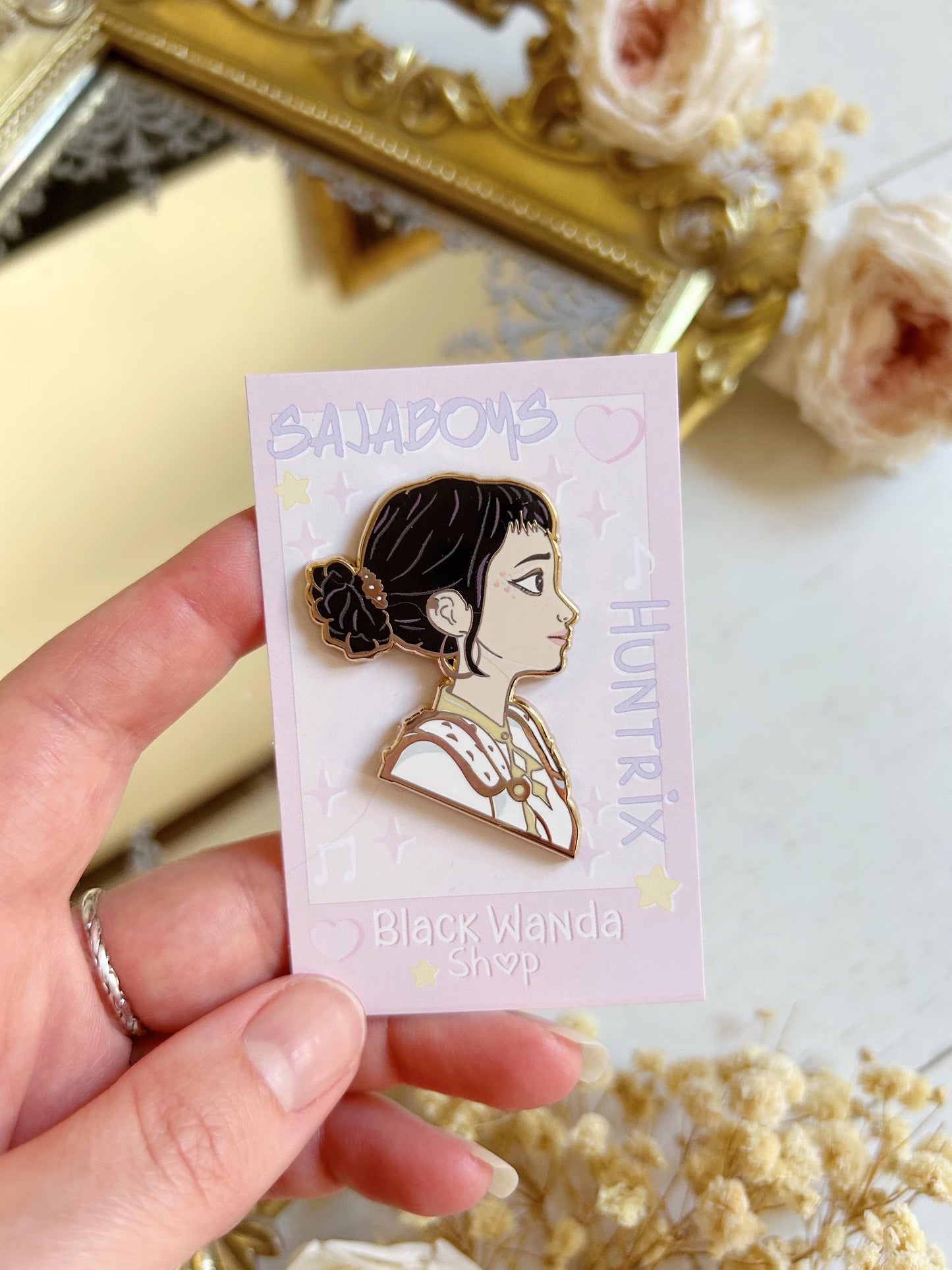 Kpop demon hunters pins profiles new