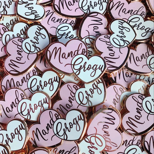 Pins Grogu & Mando hearts