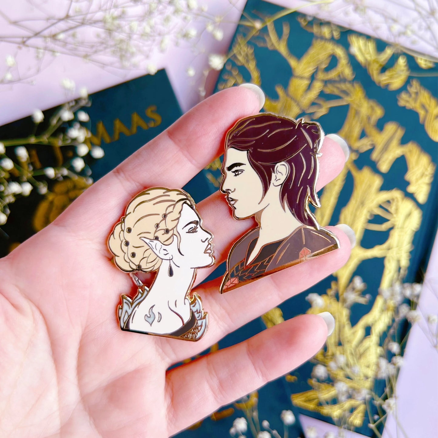 Nesta Cassian pins set
