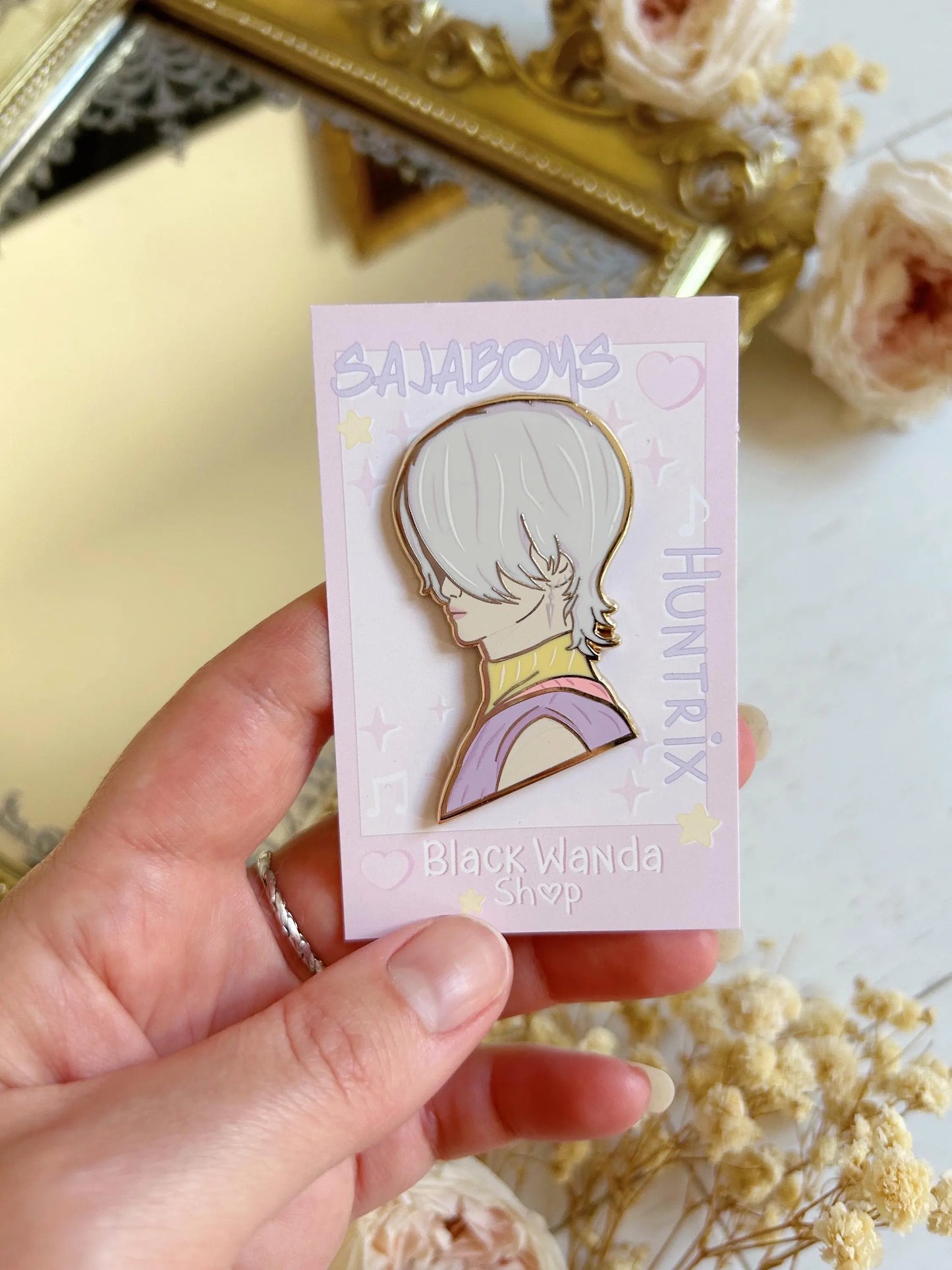 Kpop demon hunters pins profiles new