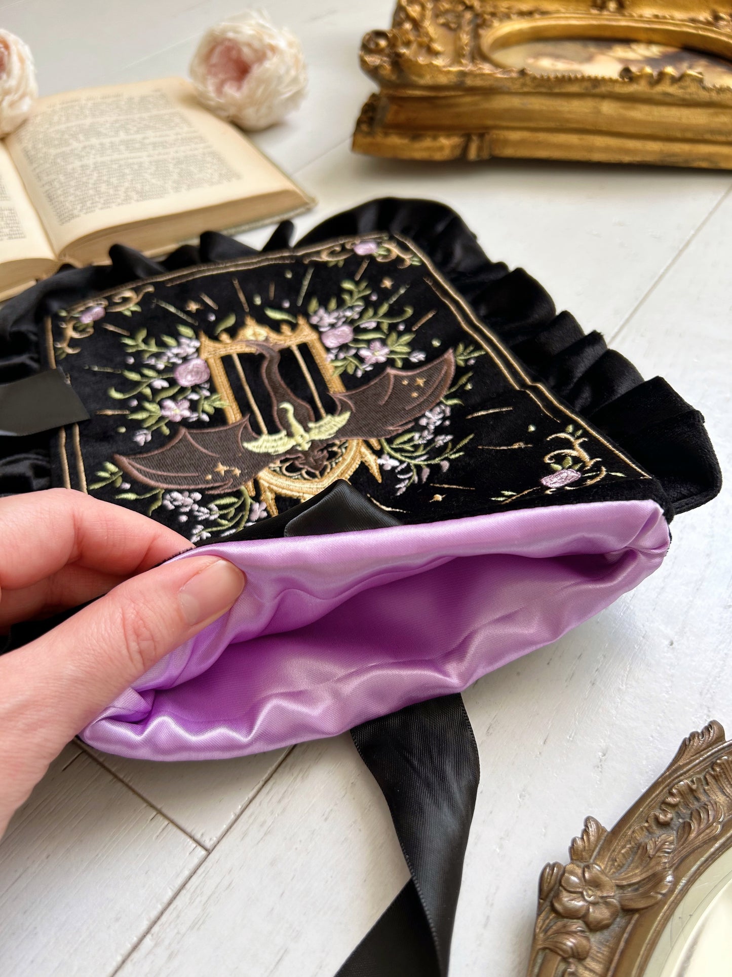 Dragons e-reader sleeves