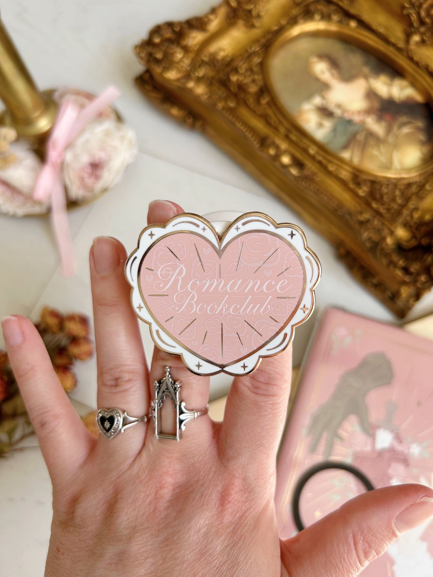 PRE ORDER - Romance Bookclub magnetic grip holder