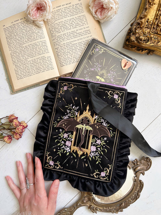 Dragons e-reader sleeves