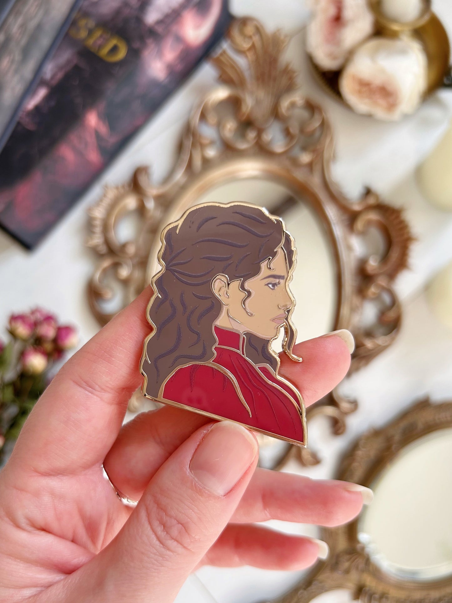 Helena & Kaine profiles pins set