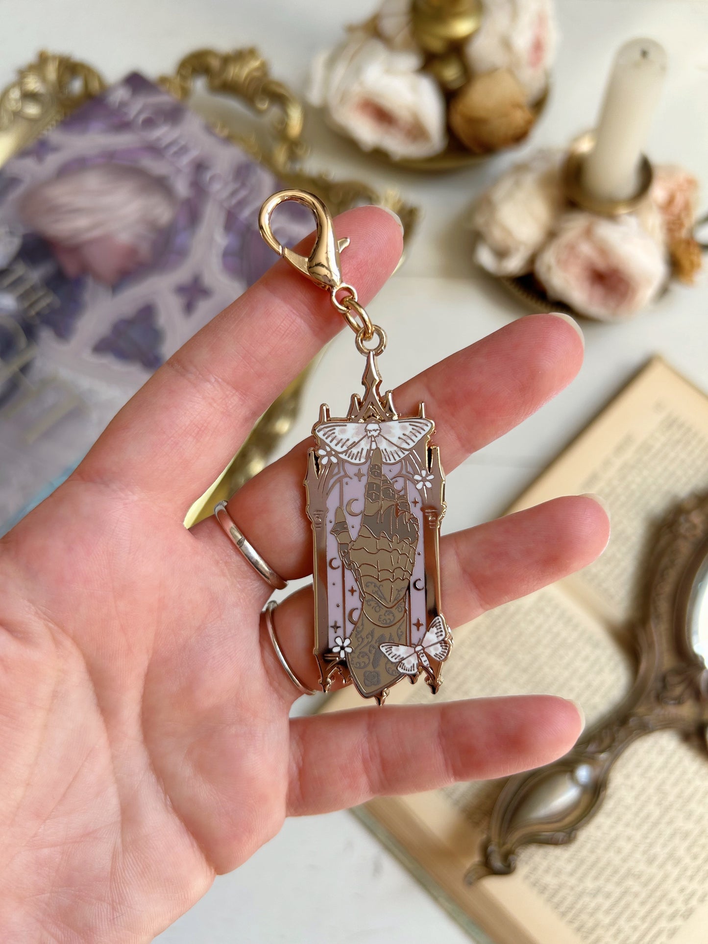 The Knight and the Moth - keychain