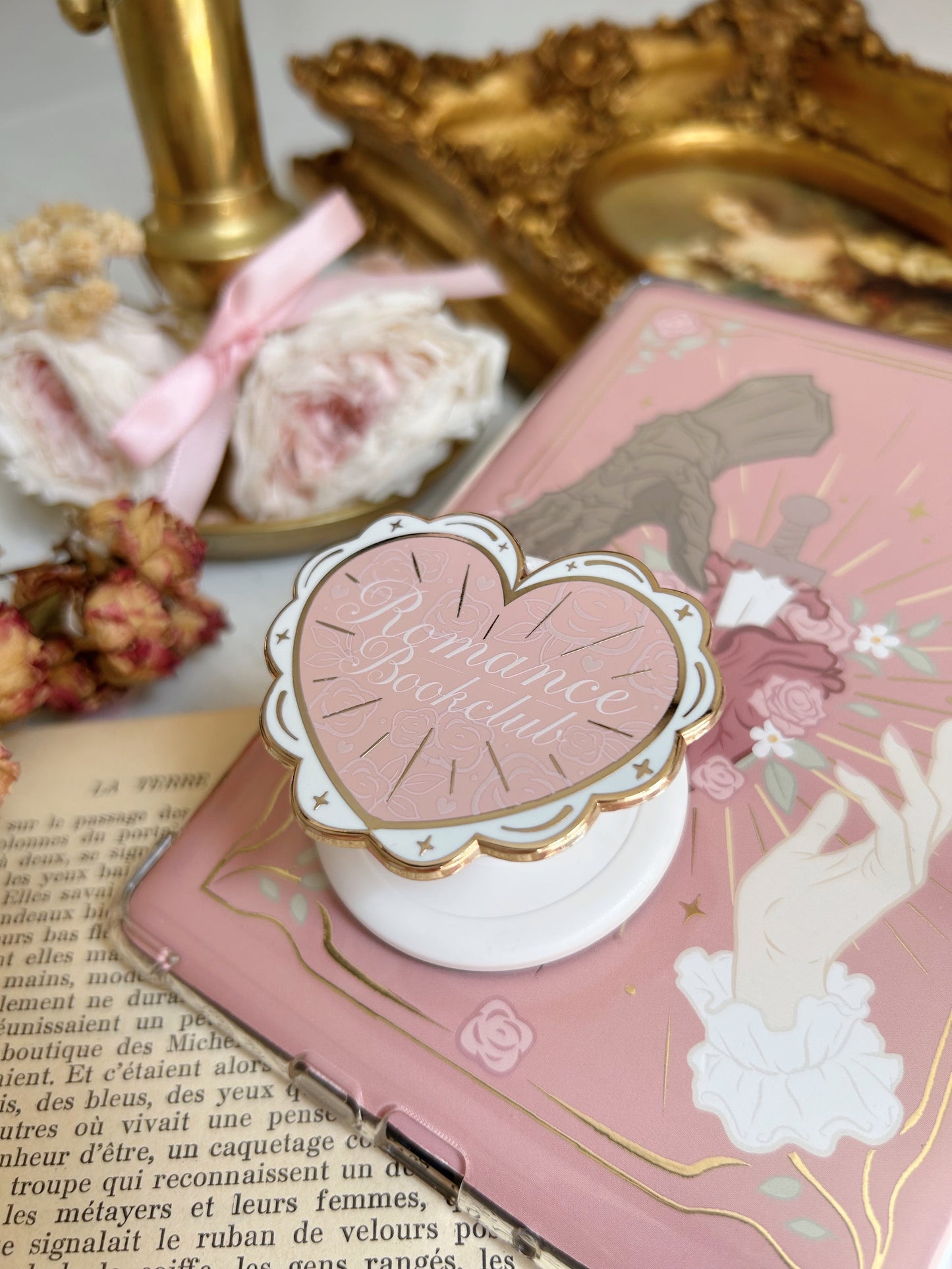 PRE ORDER - Romance Bookclub magnetic grip holder