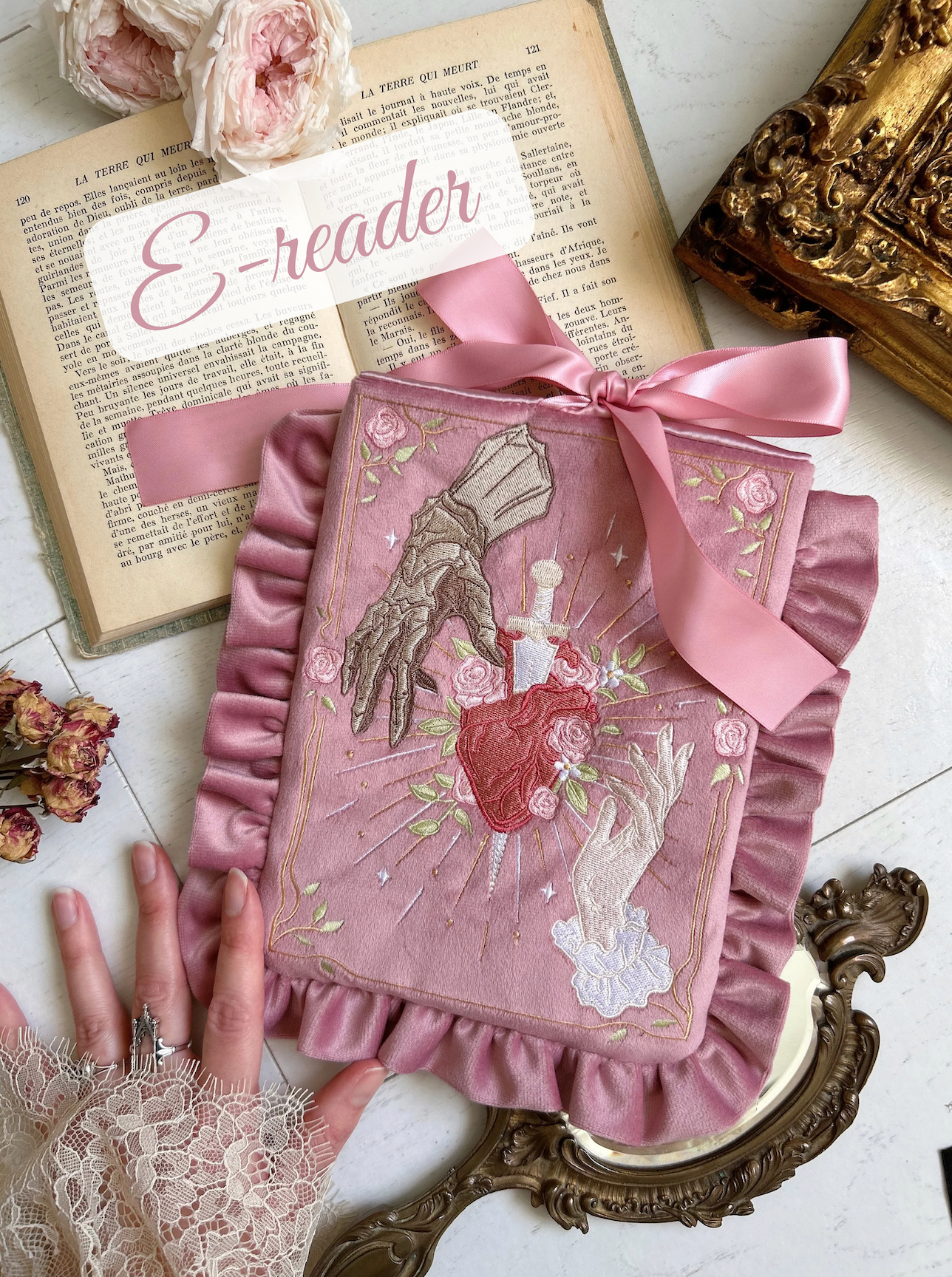 Romantasy e-reader sleeves