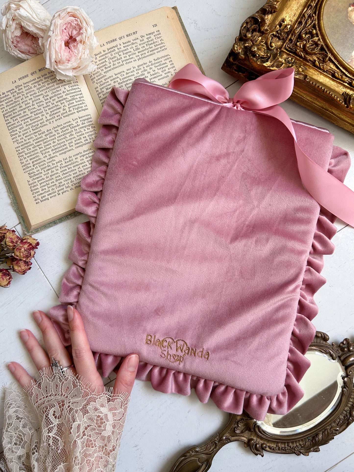 PRE ORDER - Romantasy Book sleeves