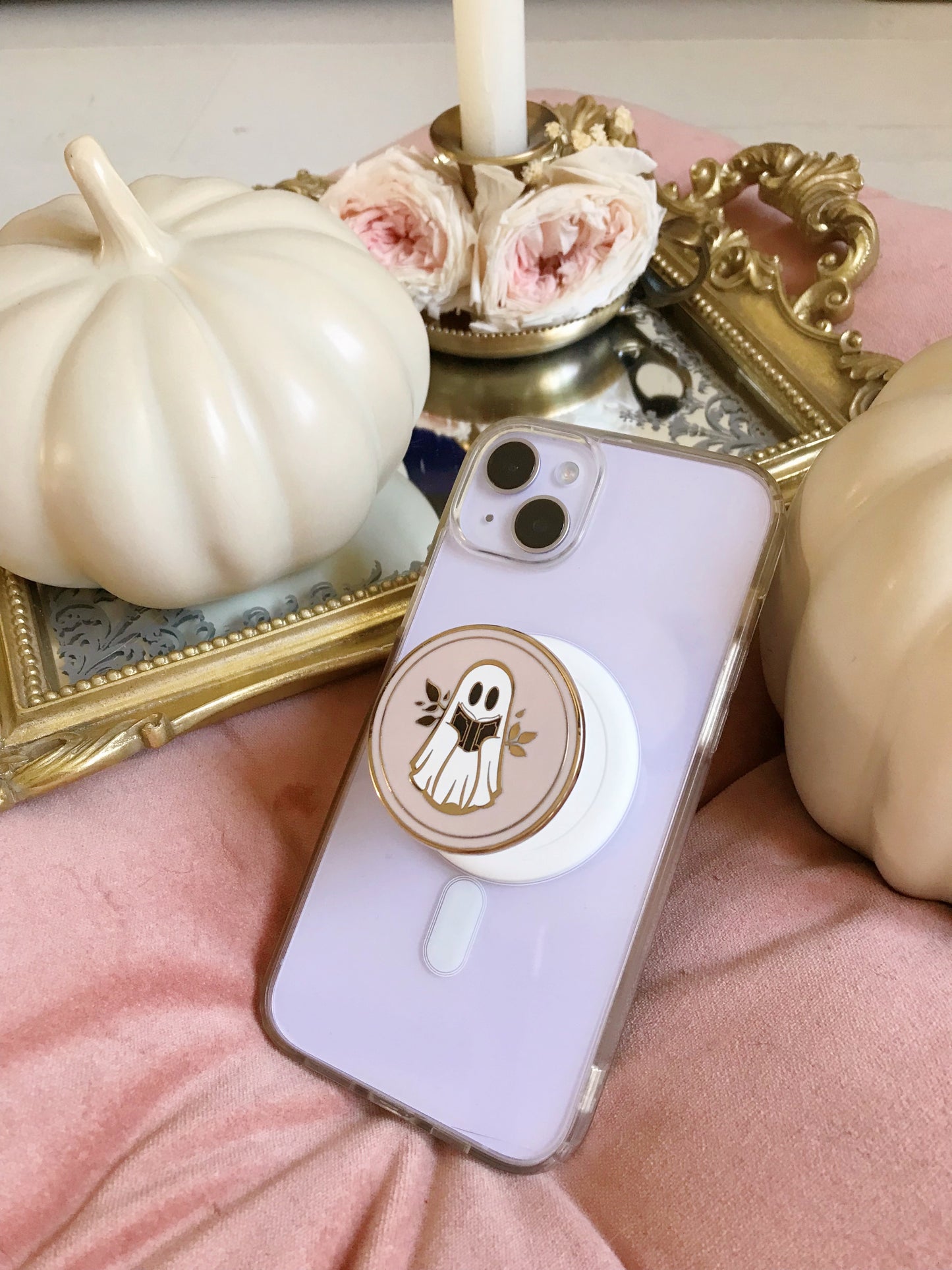 Pink Reading ghost magnetic grip holder