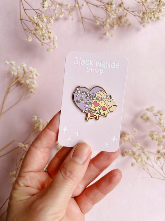 Friends pizza pins