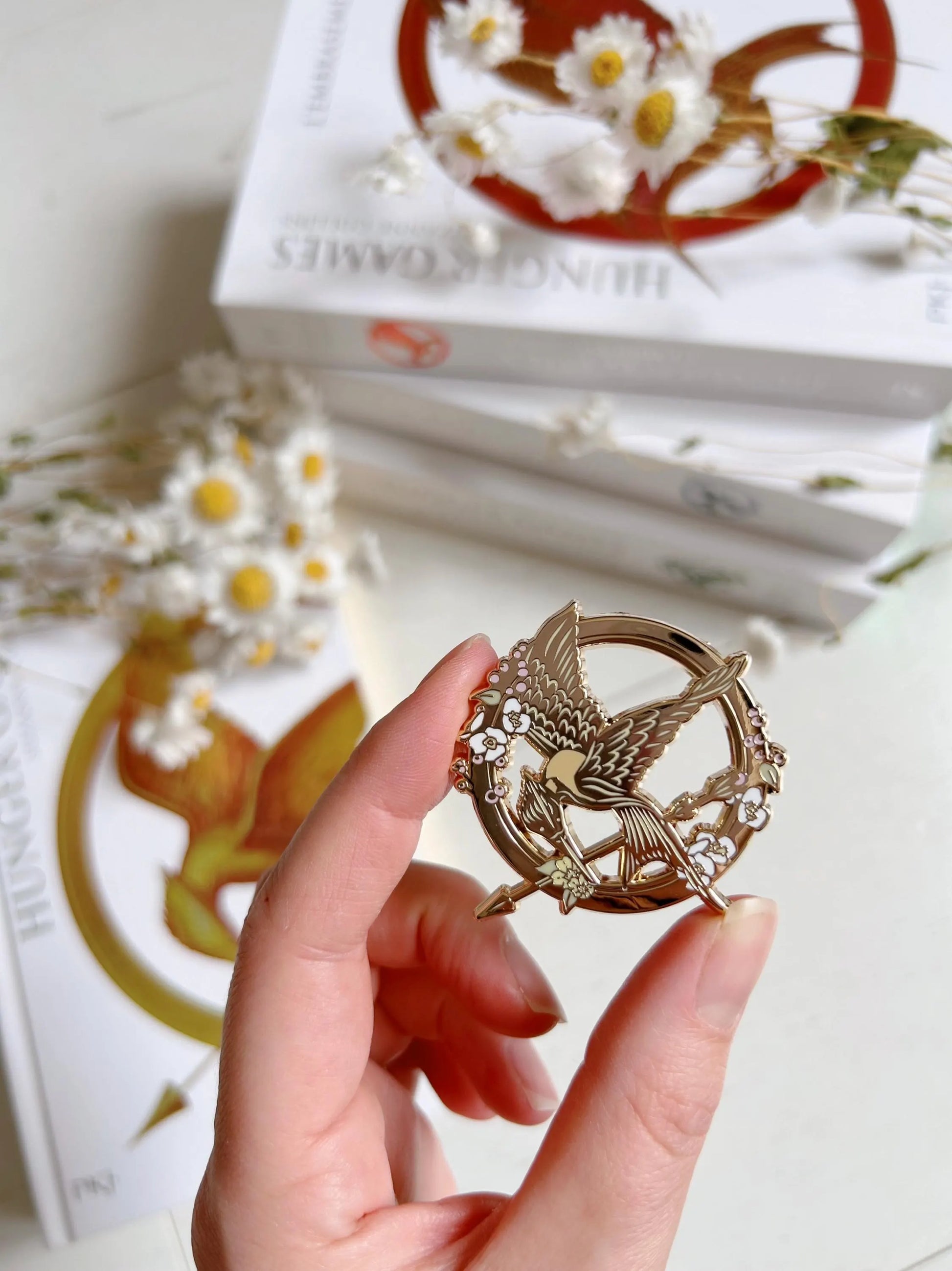 Mockingjoy Pin MockingJay Pins – Black Wanda Shop