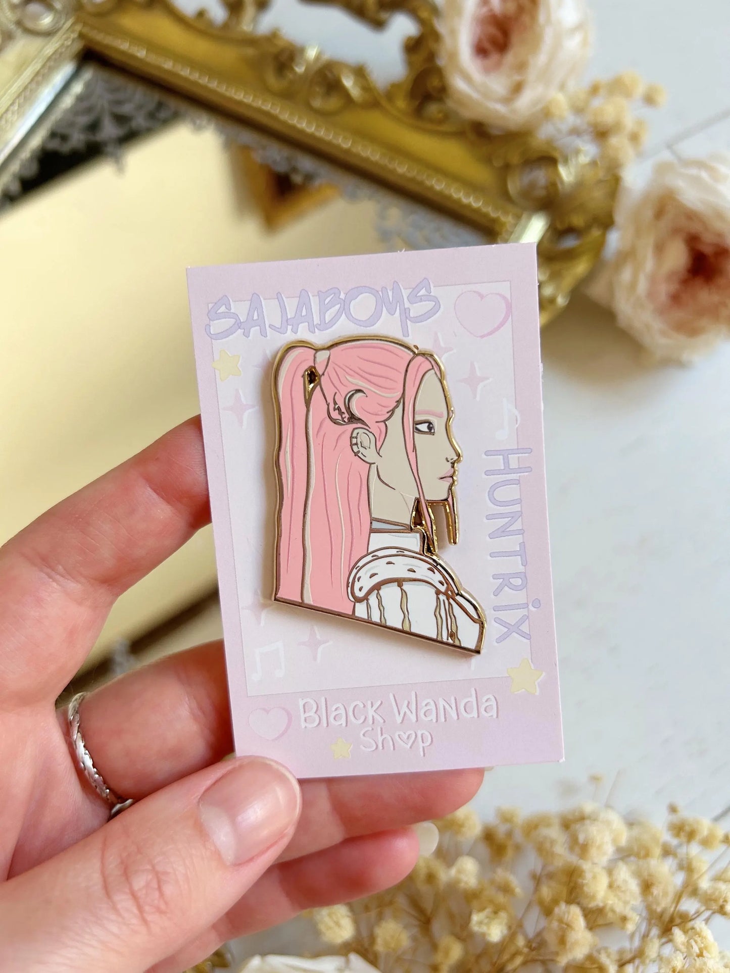 Kpop demon hunters pins profiles new