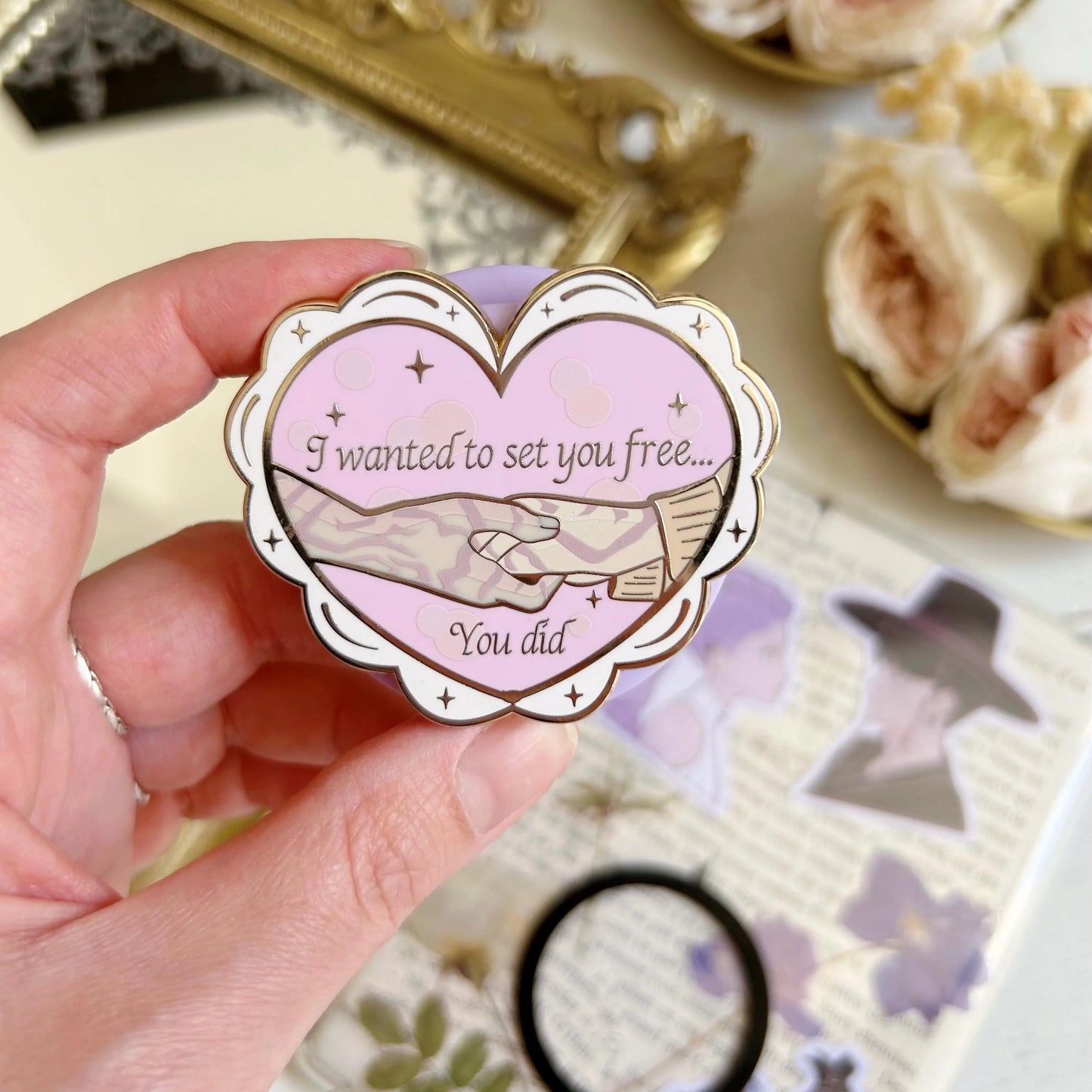 Kpop demon hunters magnetic holder grip